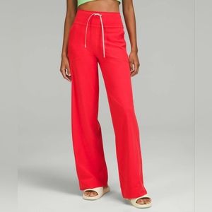 NWOT, Lululemon Throwback Still Pant, Carnation Red, Size 6, 32.5" inseam